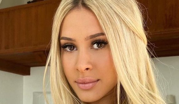 Becca Vlaszof: Bio, Age, Height, Wiki | Unveiling the Extraordinary Journey | Dive into the Captivating Models Biography - Pachn