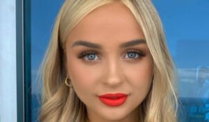Gabby Goessling: The Aussie Gem of Social Media 🌟🇦🇺 - Pachn