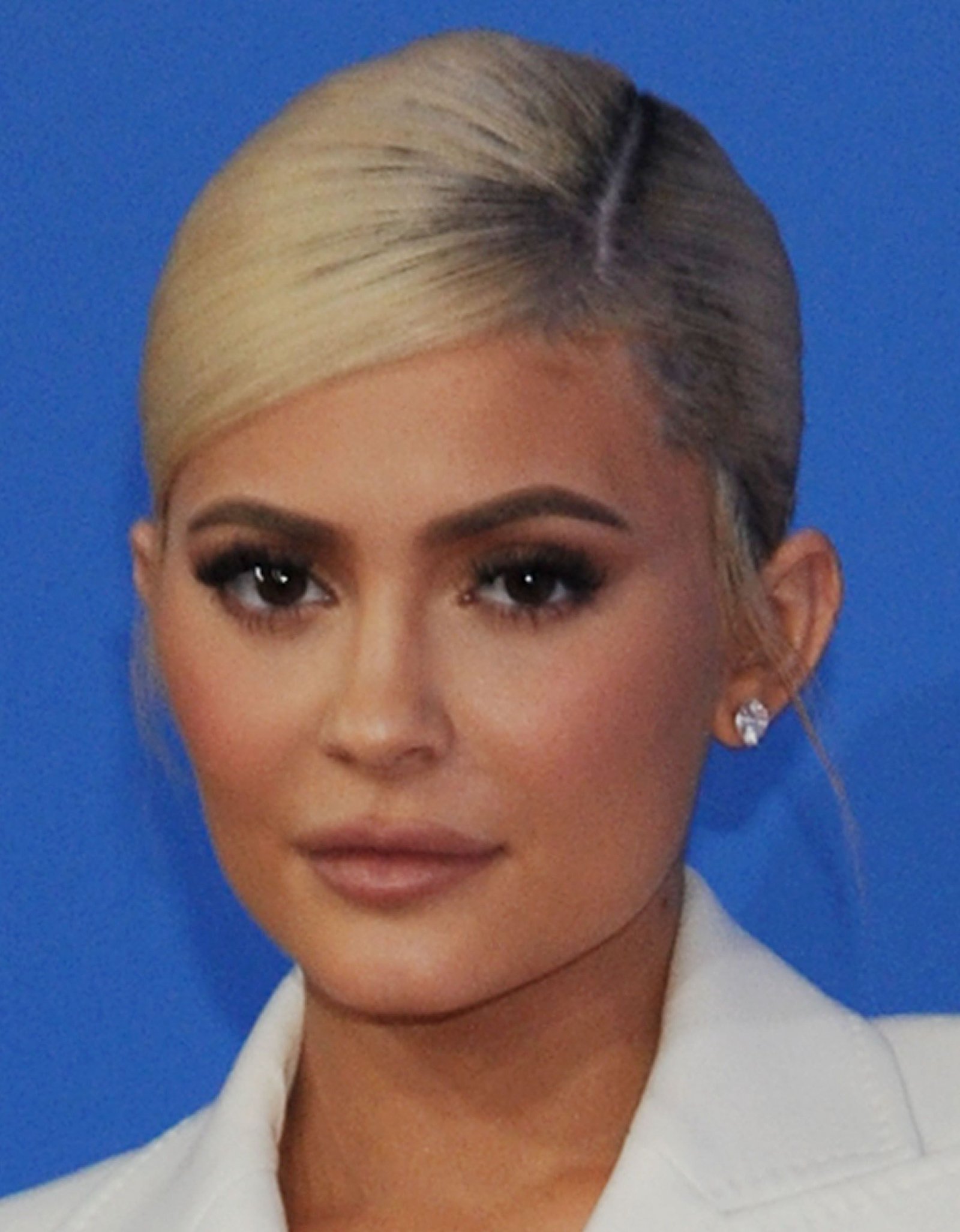 Kylie Jenner Net Worth: Beauty Empire’s Value