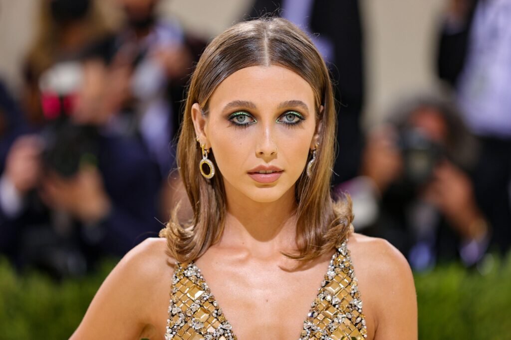 Emma Chamberlain Net Worth: YouTube Star’s Wealth