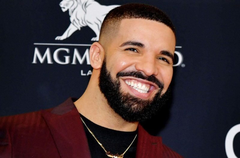Drake Net Worth: Rapper & Business Mogul